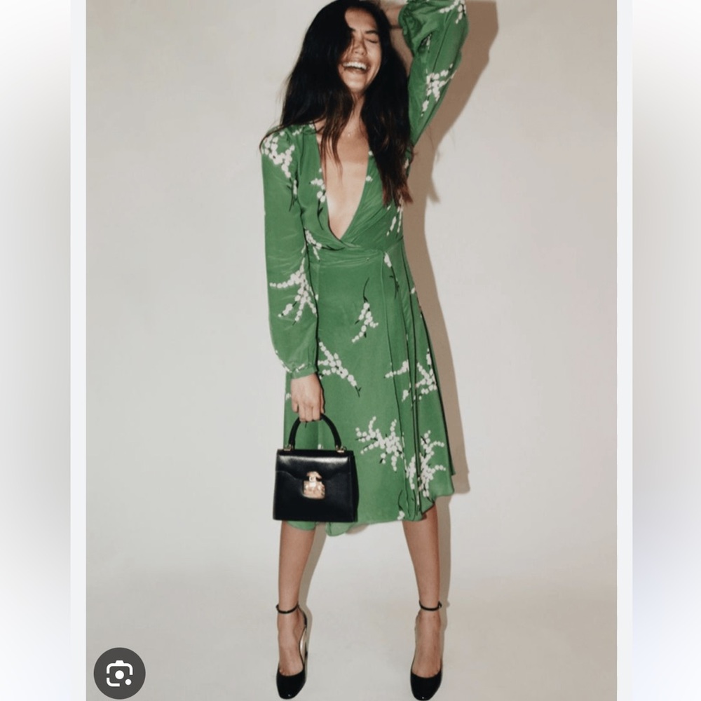 Realisation Par 100% Silk Green Floral Wrap Dress- beautiful!